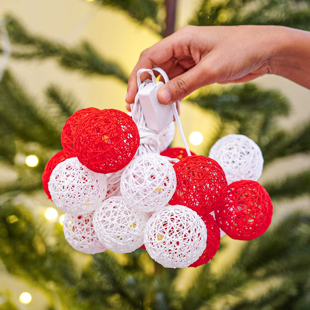 Handcrafted Yarn Spherical Fairy Lights - Red & White