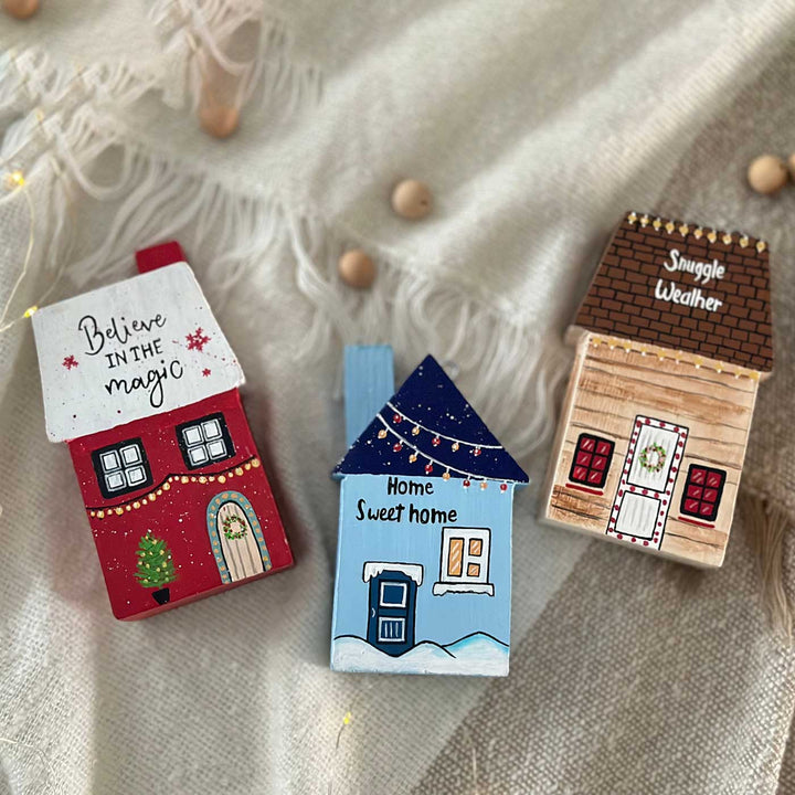 Snowy Xmas Miniature Houses | Set of 3