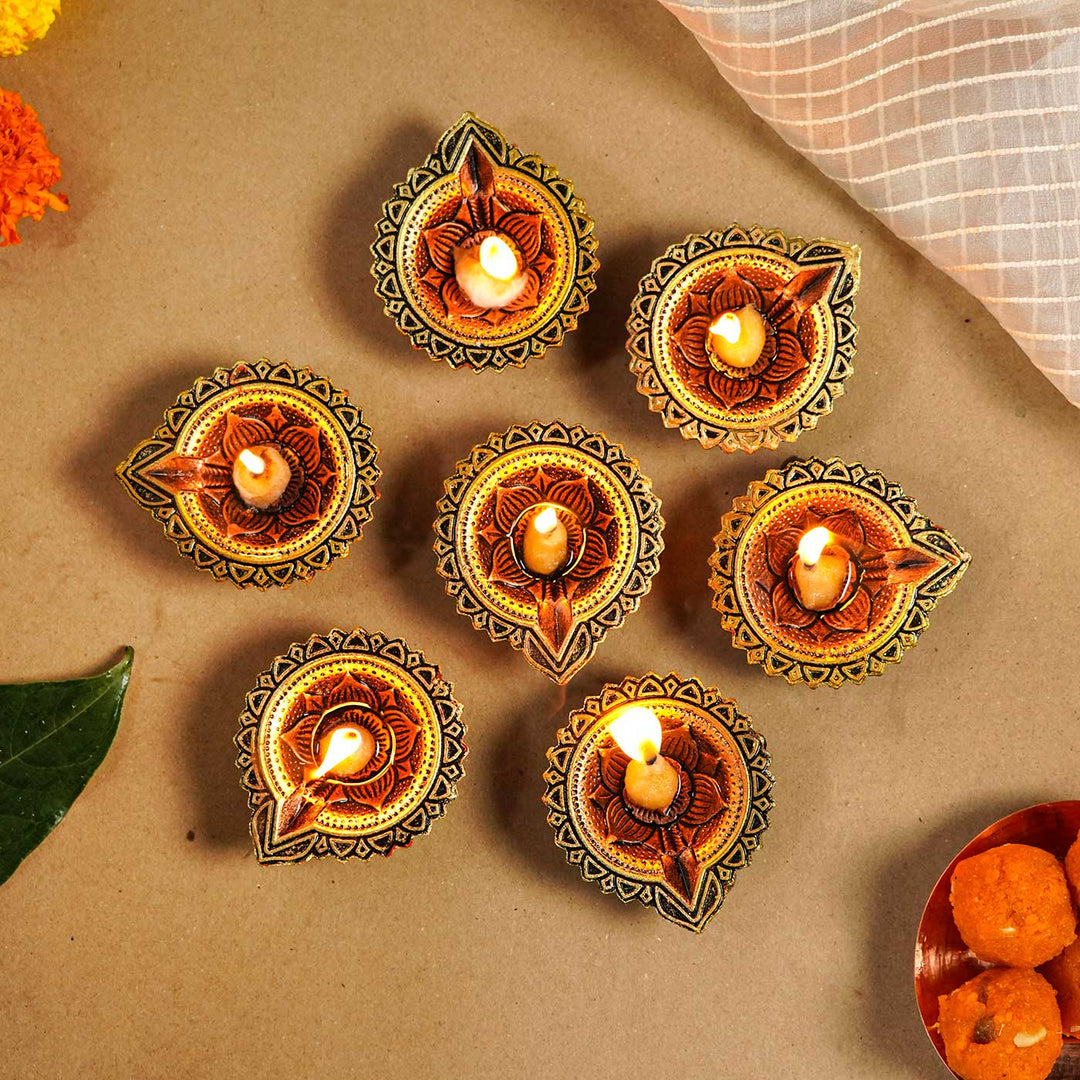 Handmade Antique Curve Diya Terracotta Oil Lamp / Diya | Set Of 7