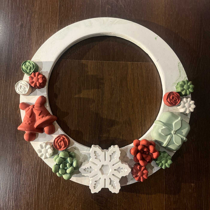 Handmade Snowflake Grace Concrete Wreath For Christmas Decoration