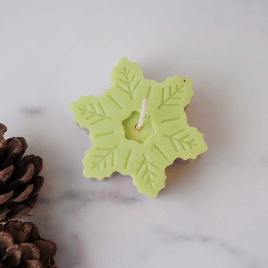 Snowflake Christmas Scented Soy Wax Candle | Japanese Cherry