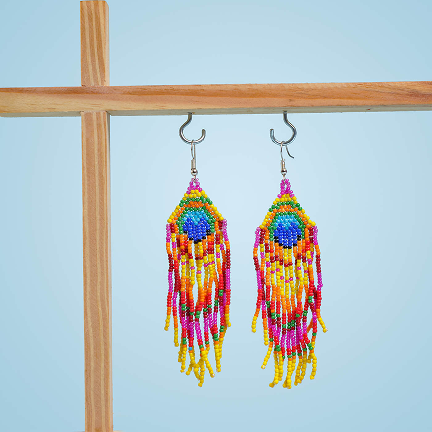 Beautiful Peacock Feather Earrings With Beads and Silver Hooks, Genuine Feather  Earrings From Thailand - Etsy Israel